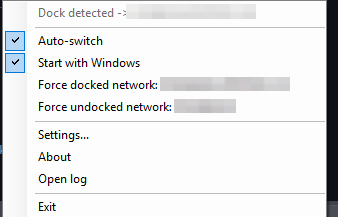 Chameleon system tray right-click menu with a status line showing the attached dock, auto-switch and start-with-Windows toggles, and one-click force switches for the docked and undocked Wi-Fi networks